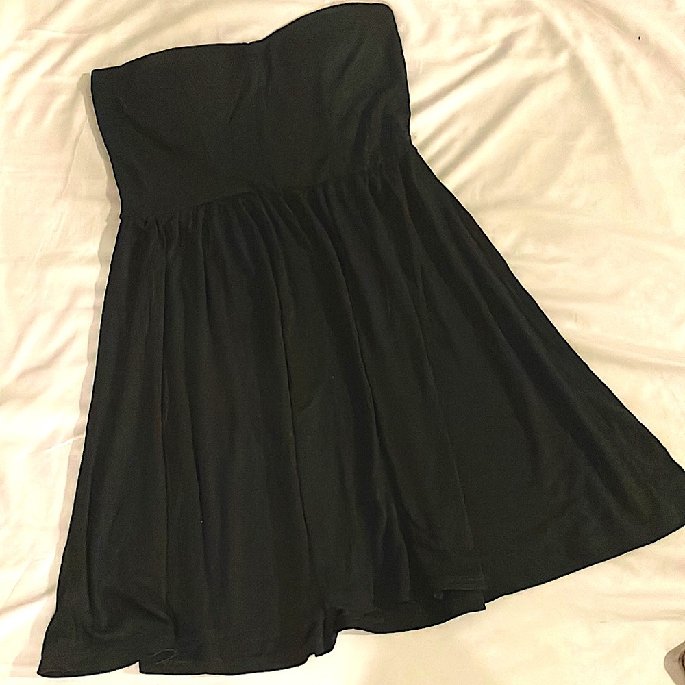 SPLASH BLACK STRAPLESS DRESS